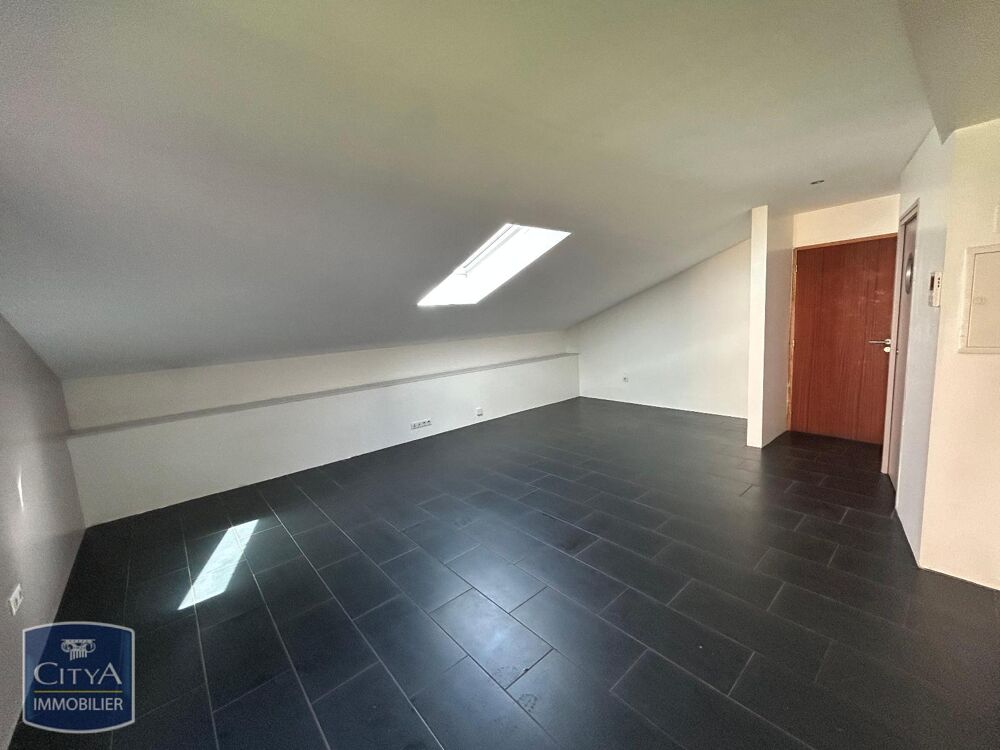 location Appartement - 1 pièce(s) - 27 m² Charleville-Mézières (08000)