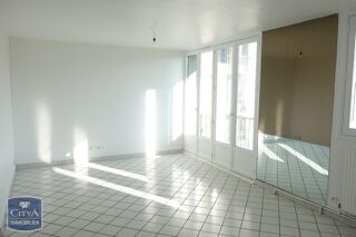  Appartement à louer 3 pièces 70 m²