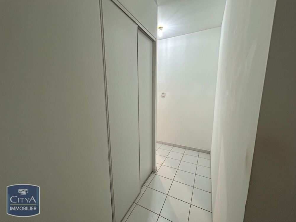 location Appartement - 1 pièce(s) - 40 m² La Riche (37520)