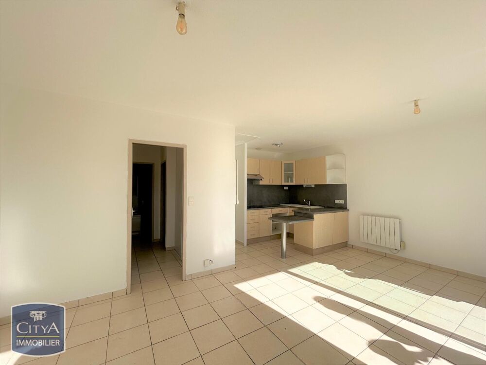 location Appartement - 2 pièce(s) - 44 m² Les Angles (30133)
