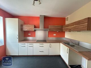  Appartement à louer 4 pièces 81 m²