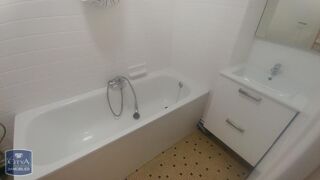  Appartement à louer 2 pièces 56 m²