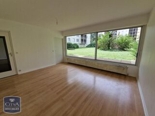  Appartement à louer 2 pièces 44 m²