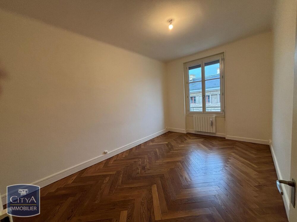 Université - À LOUER // 71 RUE PASTEUR - 69007 LYON À pr....