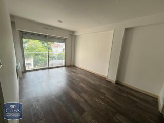 Appartement à louer 2 pièces 43 m²
