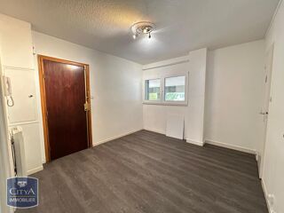  Appartement à louer 1 pièce 47 m²