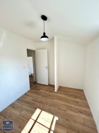  Appartement à louer 2 pièces 30 m²