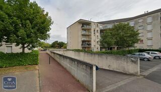  Parking / Garage à louer 