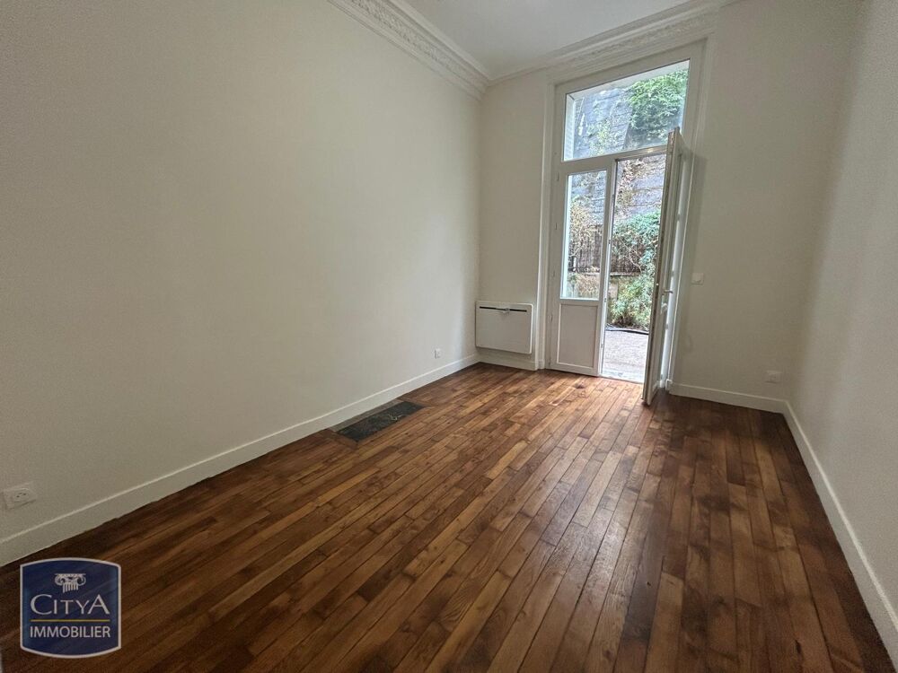 location Appartement - 2 pièce(s) - 42 m² Paris 18