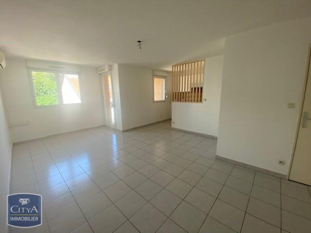 EXCLUSIVITÉ - ENTIEREMENT RENOVE - PROCHE CENTRE VILLE E....