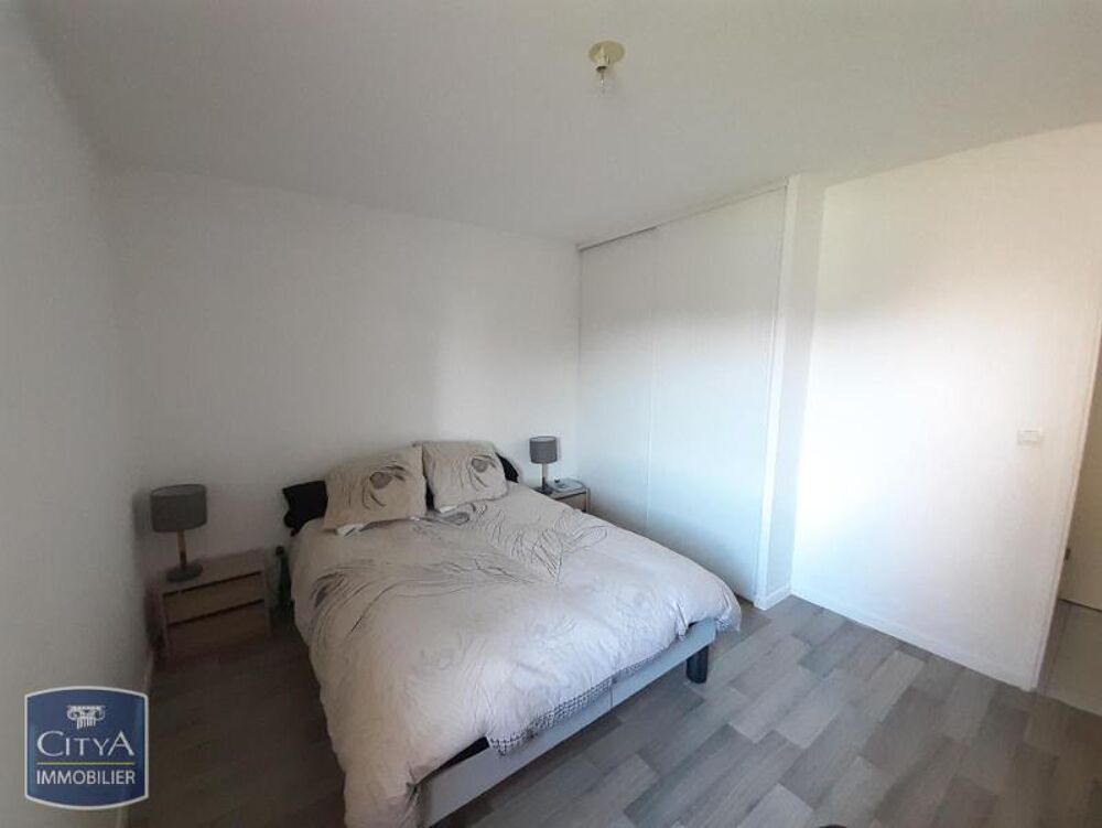 À LOUER : Appartement T2 à Dieppe, situé au premier étag....