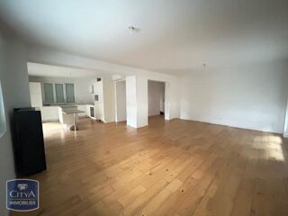  Appartement à louer 4 pièces 128 m²