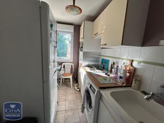  Appartement à louer 3 pièces 65 m²