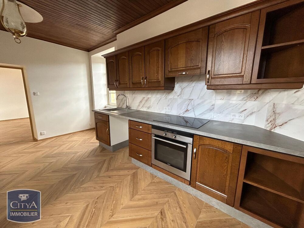 A LOUER SUPERBE APPARTEMENT EN CENTRE VILLE Un apparteme....