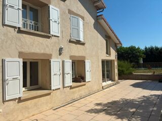  Maison à louer 6 pièces 162 m²