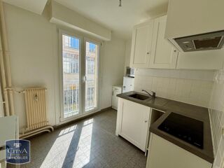 Appartement à louer 1 pièce 32 m²