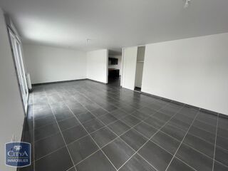  Appartement à louer 3 pièces 106 m²