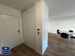  Appartement à louer 3 pièces 70 m²