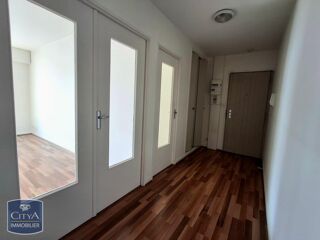  Appartement à louer 2 pièces 56 m²