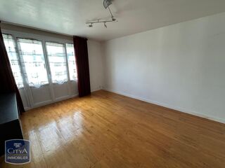  Appartement à louer 4 pièces 74 m²