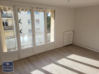  Appartement à louer 3 pièces 56 m²