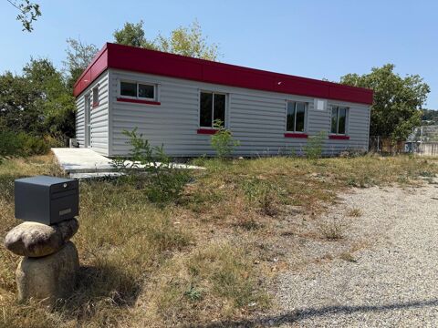 AUBENAS, 28 Chemin de Sainte Croix : Local de plain p... 970 07200 Aubenas