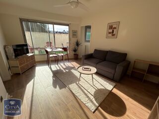  Appartement à louer 2 pièces 31 m²