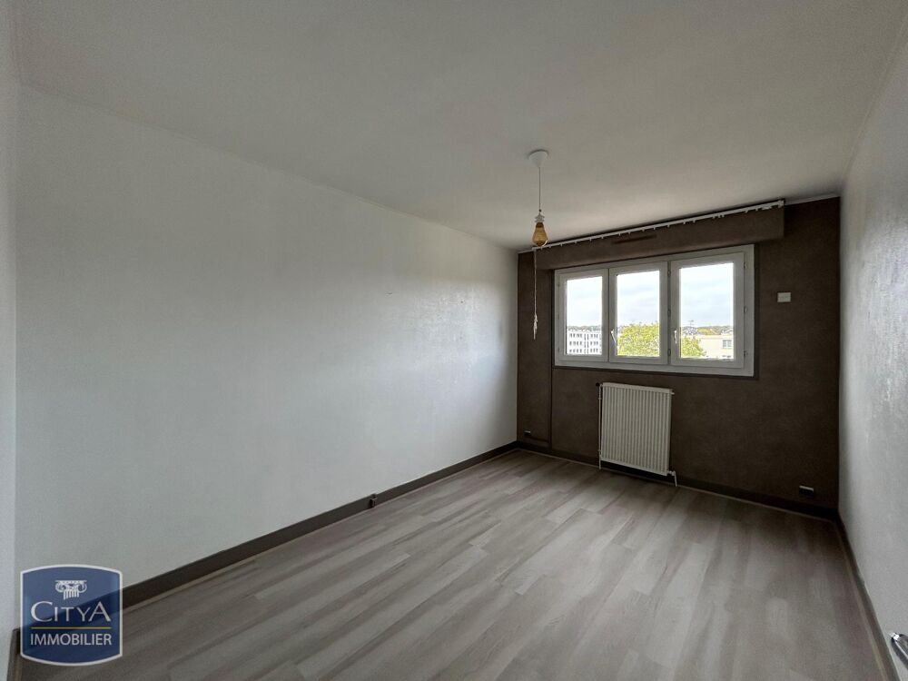 Dans le village de L'Arrou, cet appartement de type 4 of....
