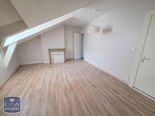  Appartement à louer 3 pièces 87 m²