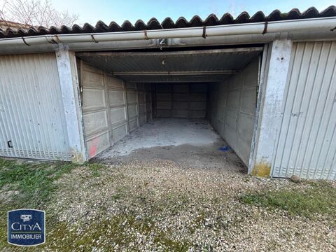  Parking / Garage  louer 