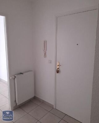  Appartement à louer 3 pièces 64 m²