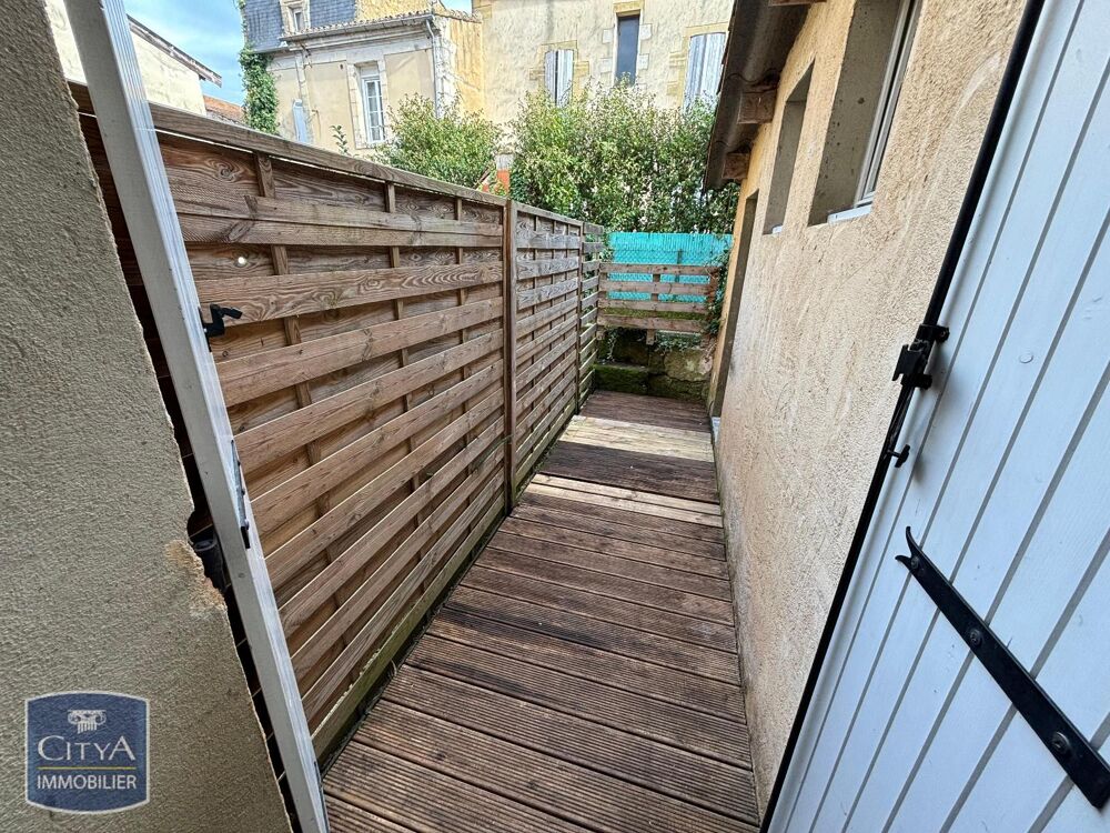 À LOUER : Appartement T1 bis de 27 m² situé dans l'hyper....
