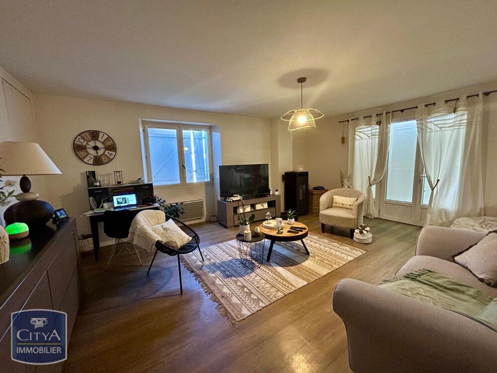 location Appartement - 3 pièce(s) - 90 m² Mortagne-sur-Sèvre (85290)