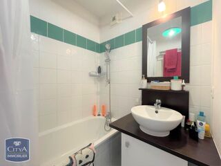  Appartement à louer 3 pièces 50 m²