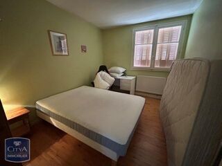  Appartement à louer 4 pièces 68 m²