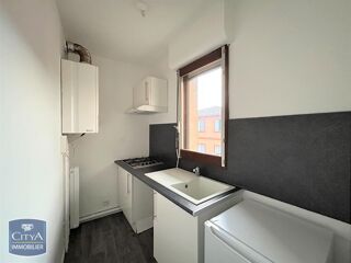  Appartement à louer 1 pièce 28 m²