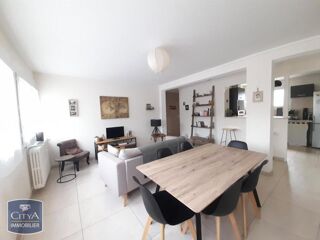  Appartement à louer 4 pièces 74 m²