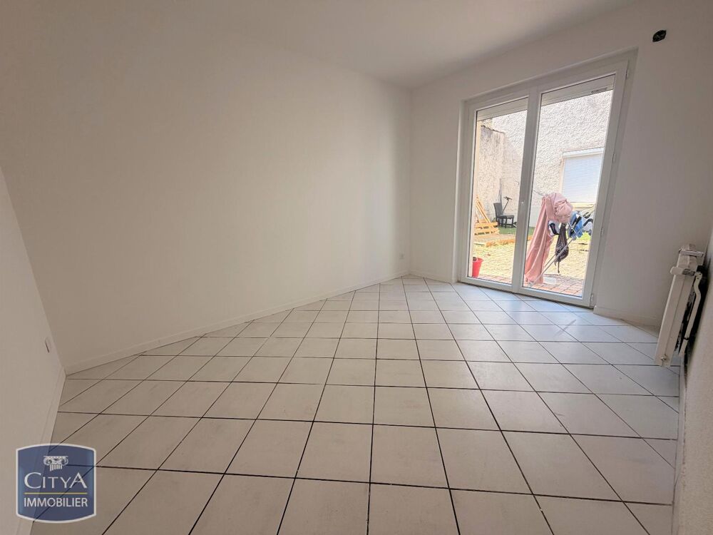 location Appartement - 2 pièce(s) - 38 m² Fontaines-sur-Saône (69270)