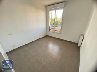  Appartement à louer 3 pièces 55 m²