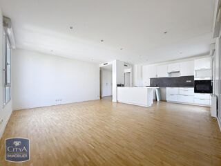  Appartement à louer 5 pièces 108 m²