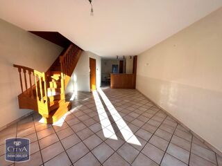  Appartement à louer 4 pièces 100 m²