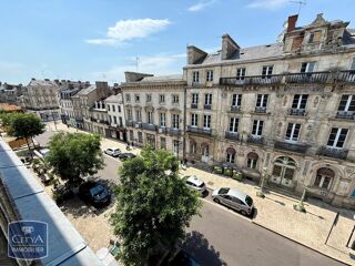  Appartement à louer 4 pièces 85 m²