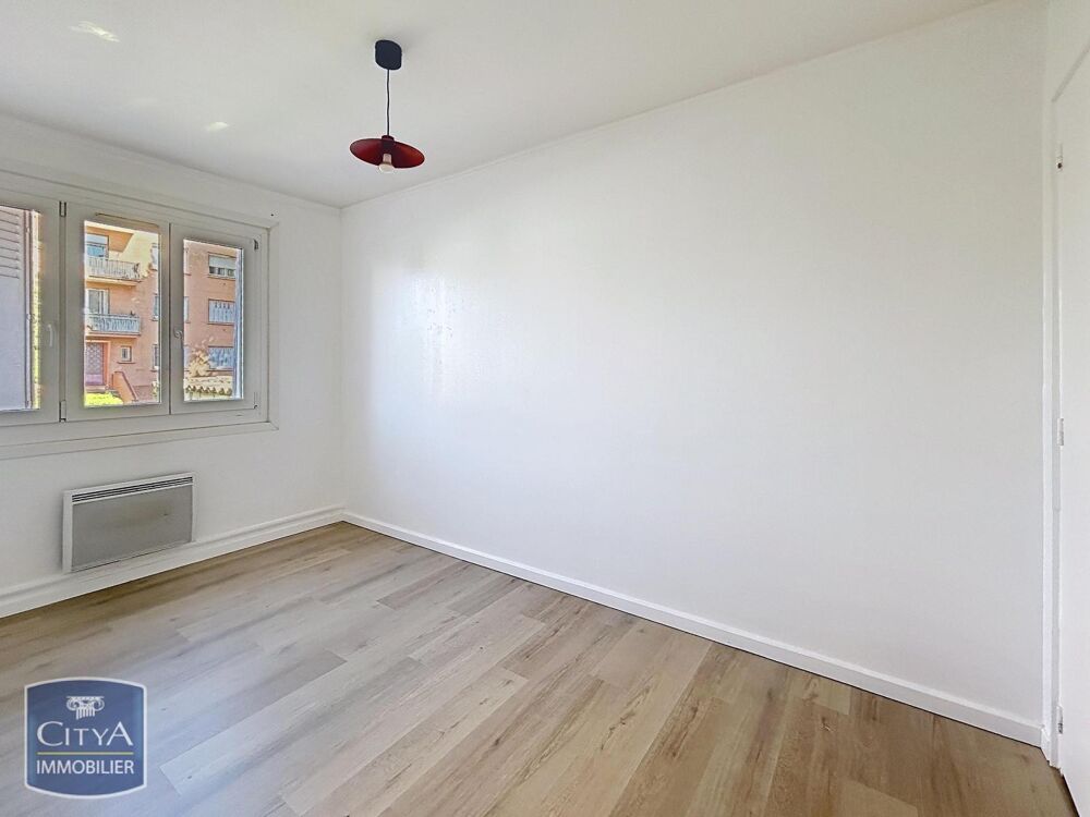 location Appartement - 3 pièce(s) - 65 m² Nîmes (30000)