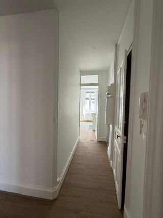  Appartement à louer 4 pièces 95 m²