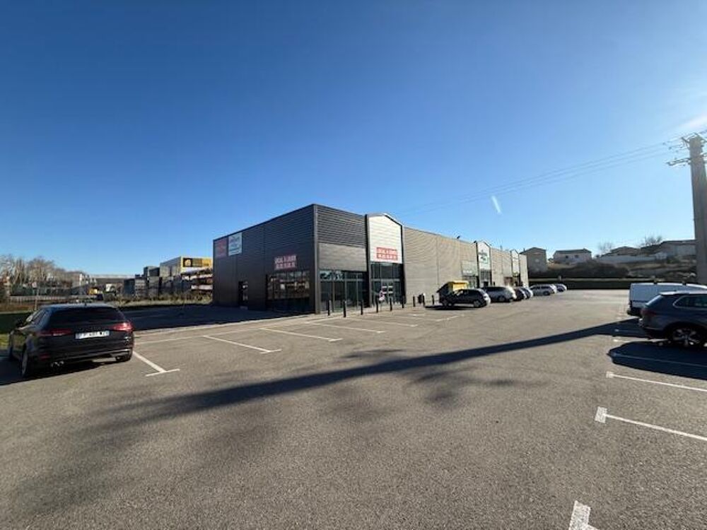  Location / Local Commercial Villeneuve-de-Berg (07170)