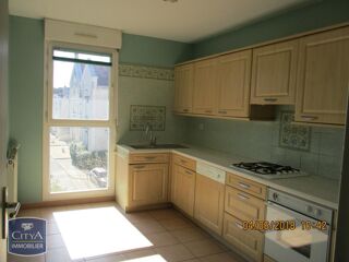  Appartement à louer 3 pièces 95 m²