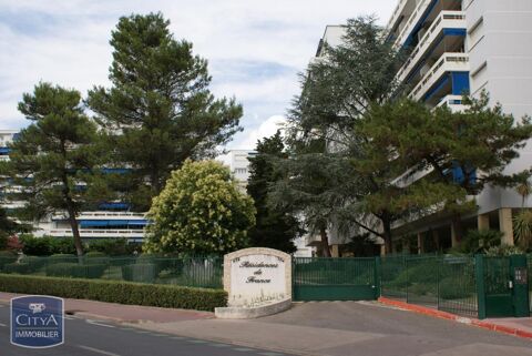  Parking / Garage � louer 