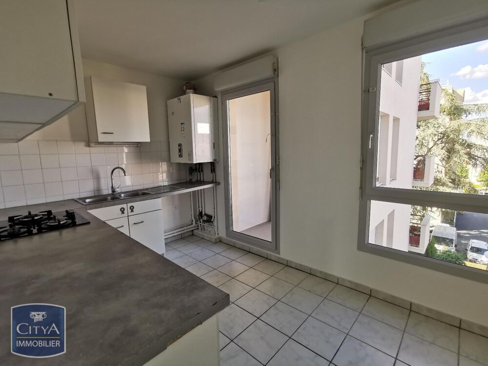 À LOUER : Appartement T4 à Villefranche-sur-Saône, 69400....