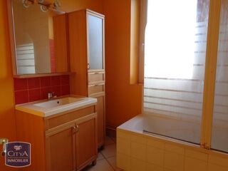  Appartement à louer 4 pièces 96 m²