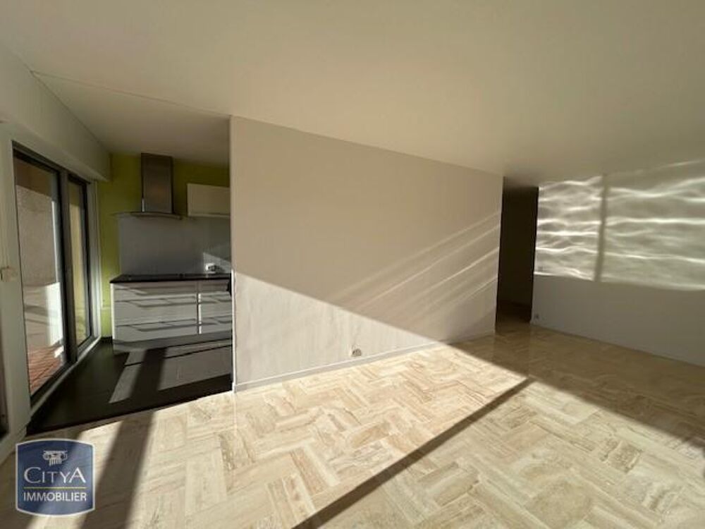 location Appartement - 3 pièce(s) - 74 m² Mandelieu-la-Napoule (06210)